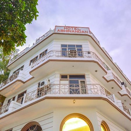 Oyo 46616 Hotel Abhinandan Jind Exterior foto