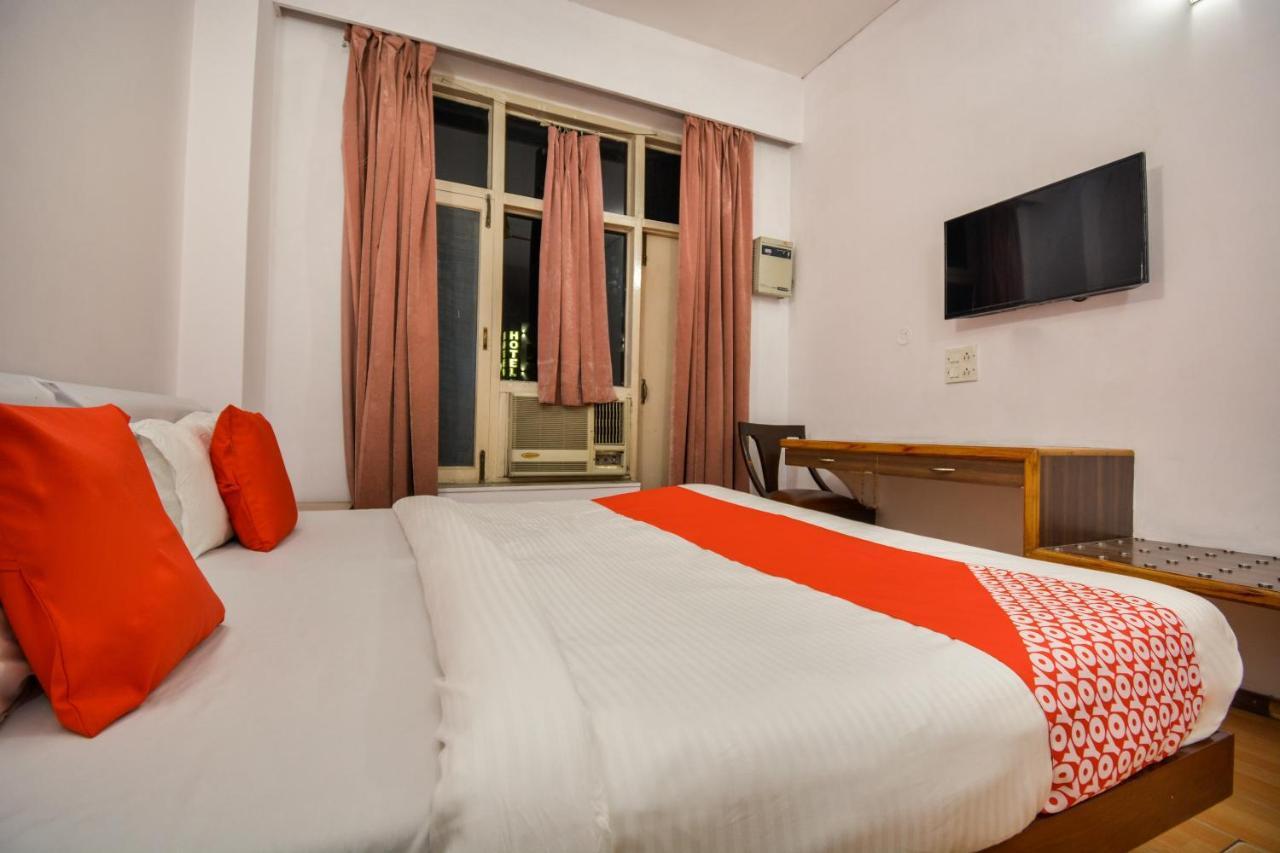 Oyo 46616 Hotel Abhinandan Jind Exterior foto