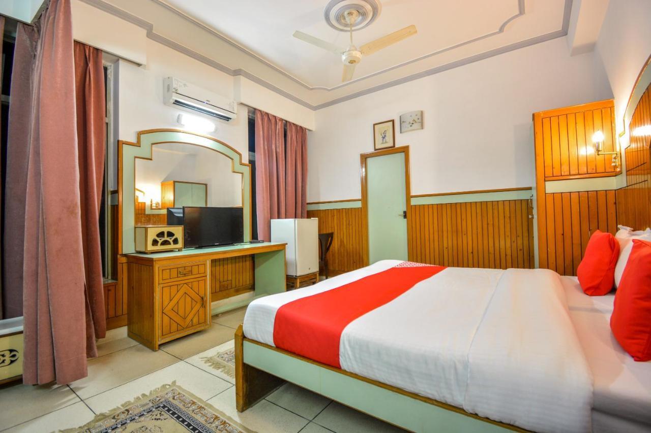 Oyo 46616 Hotel Abhinandan Jind Exterior foto